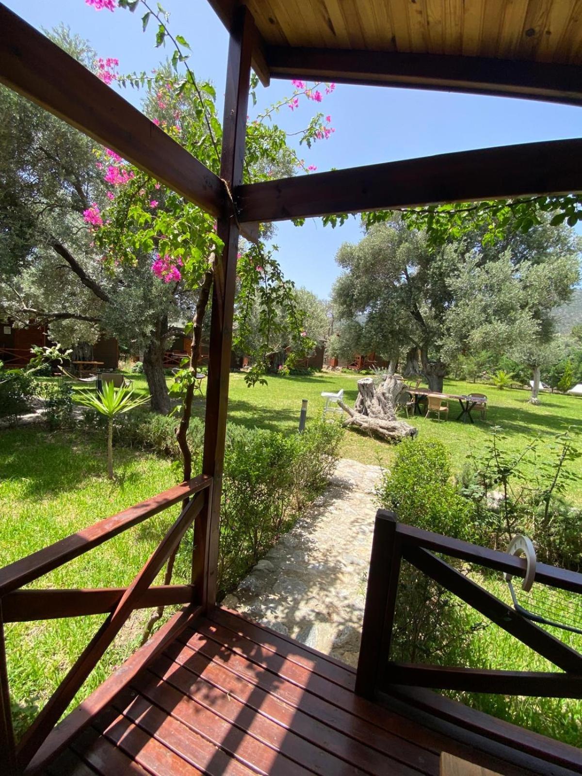 Suzi'Nin Bahcesi Bungalov Evler Datça Buitenkant foto
